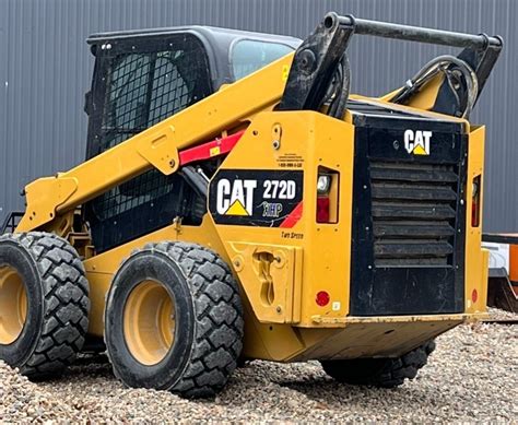 wheel hole spacing on a cat 272 skid steer|cat 272d spec sheet.